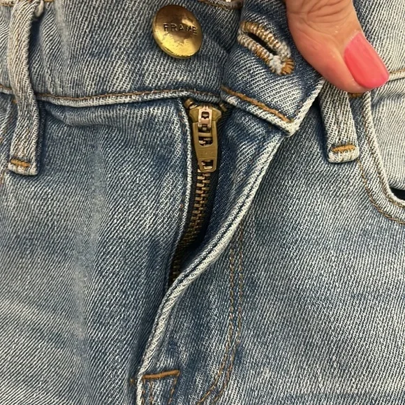 Frame Le Boy in Pamder End Jeans Size 26